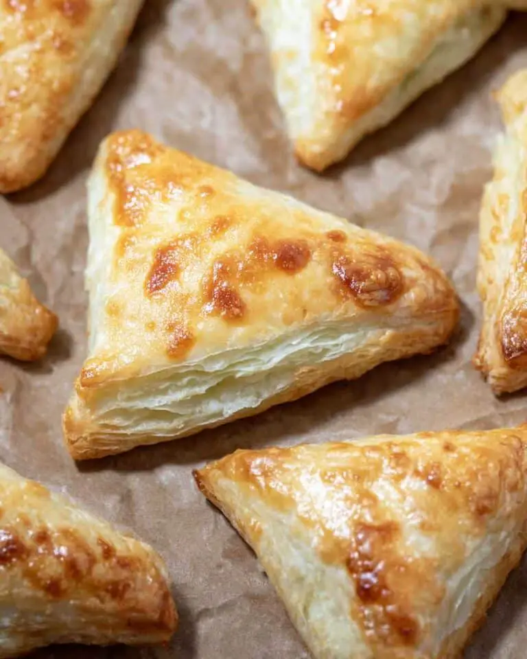 Chicken and Pesto Puff Pastry Parcels Recipe