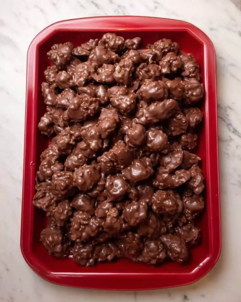 Crockpot Chocolate-Peanut Clusters Recipe