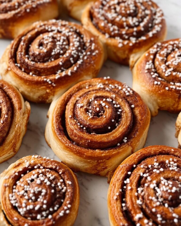 Swedish Cinnamon Buns (Kanelbullar) Recipe