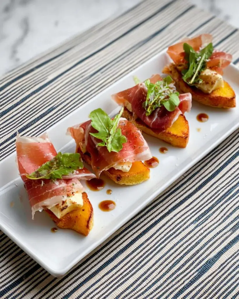 Prosciutto, Pear & Blue Cheese Bites Recipe