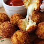 Cheese Balls with Nuts: The Perfect Holiday Appetizer Recipe